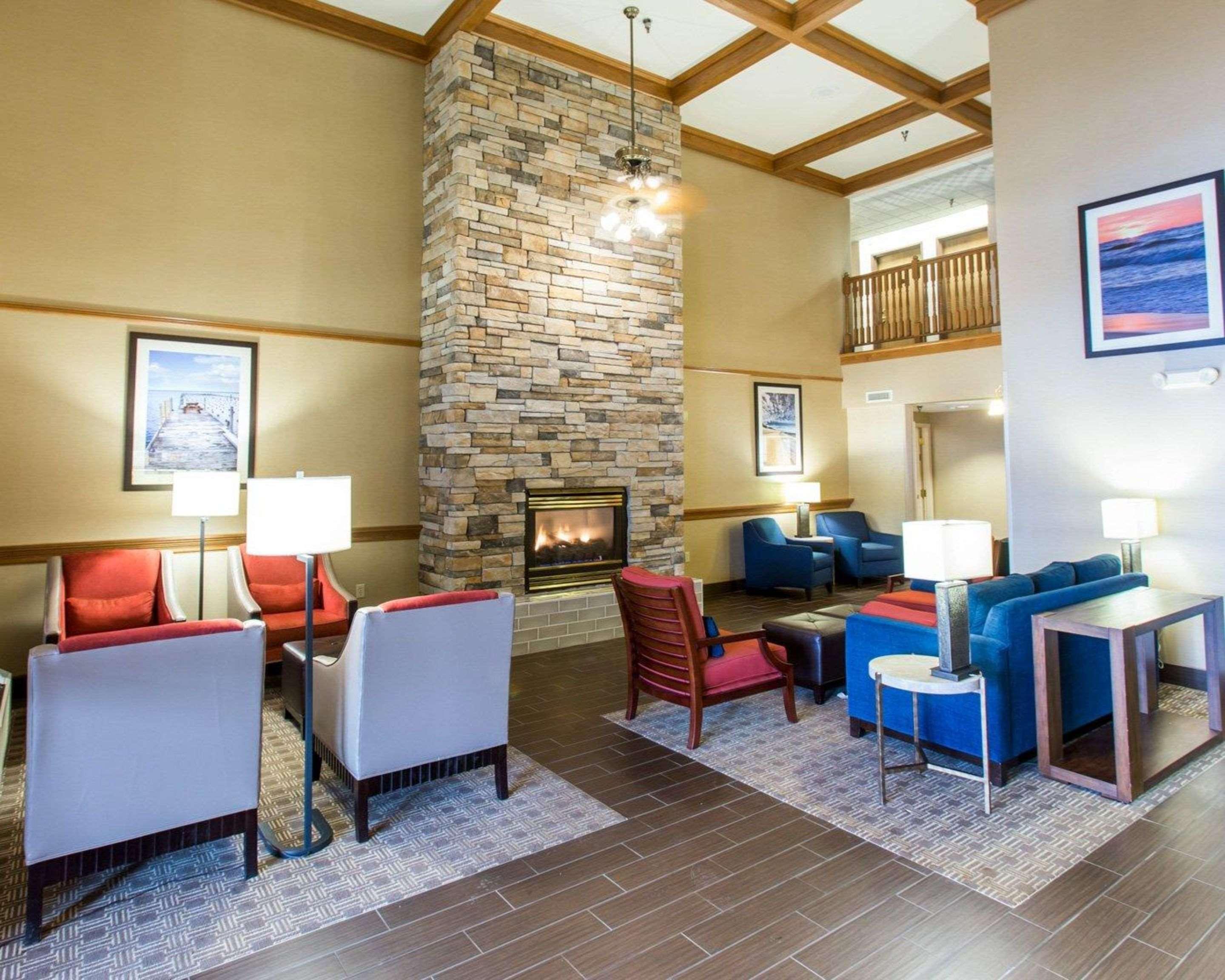 Comfort Suites Marquette Exteriér fotografie